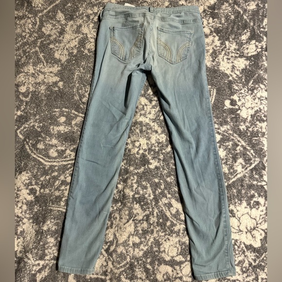 Hollister jeans - Picture 2 of 4